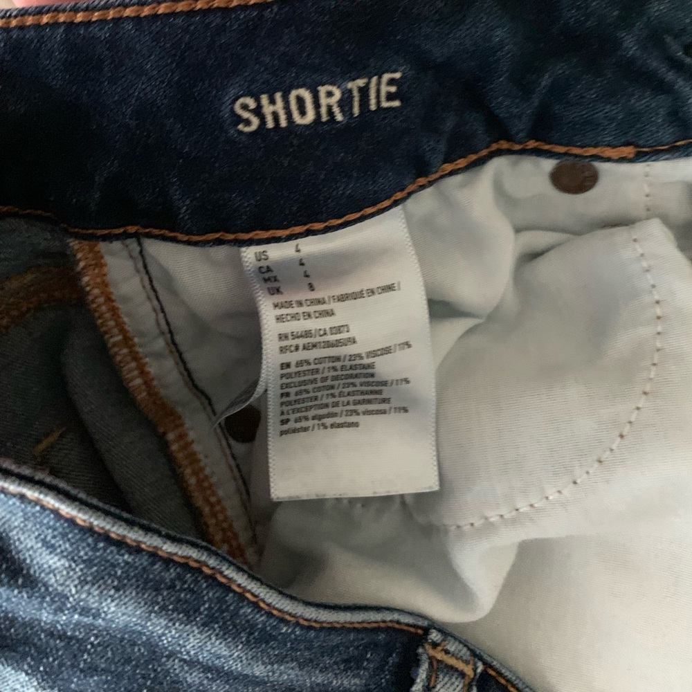 shorts - Picture 2 of 3